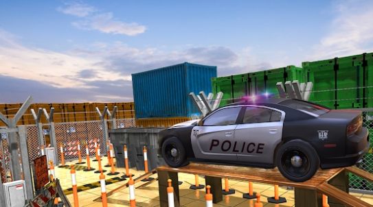 极限警车停车场3D截图